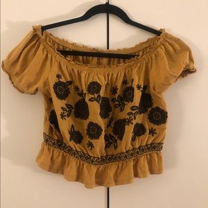 Crop off the shoulder shirt